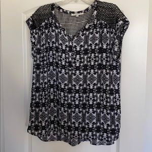 Women’s sheer blouse by Danie Rainn XL